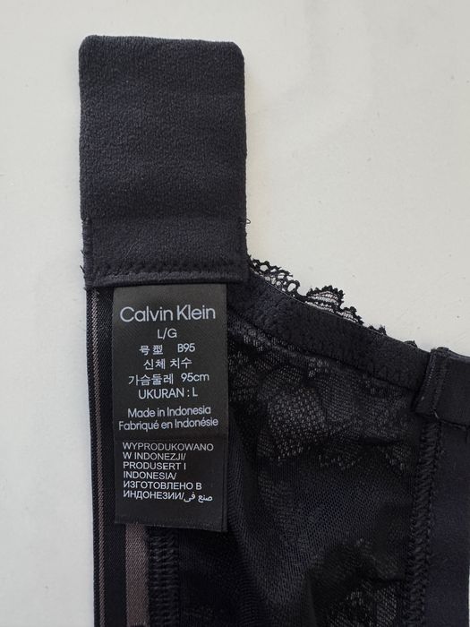 Calvin Klein M размер, Л размер