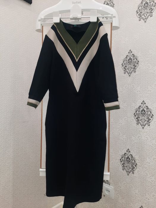 Көйлек сатылады.