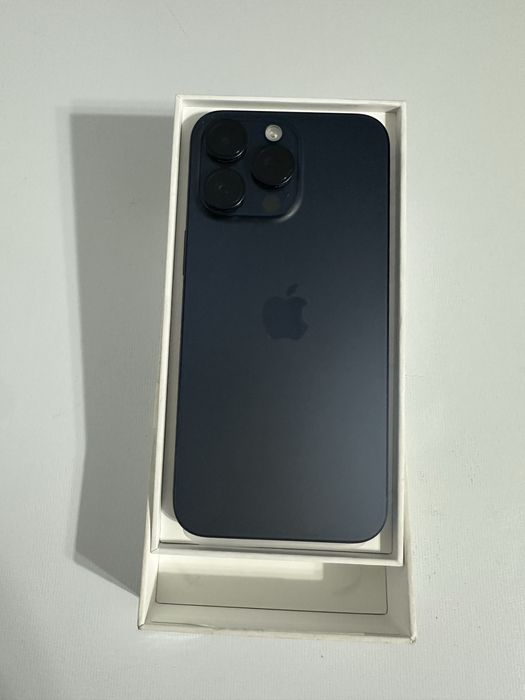 iPhone 15 pro Max/baterie 100%\garantie