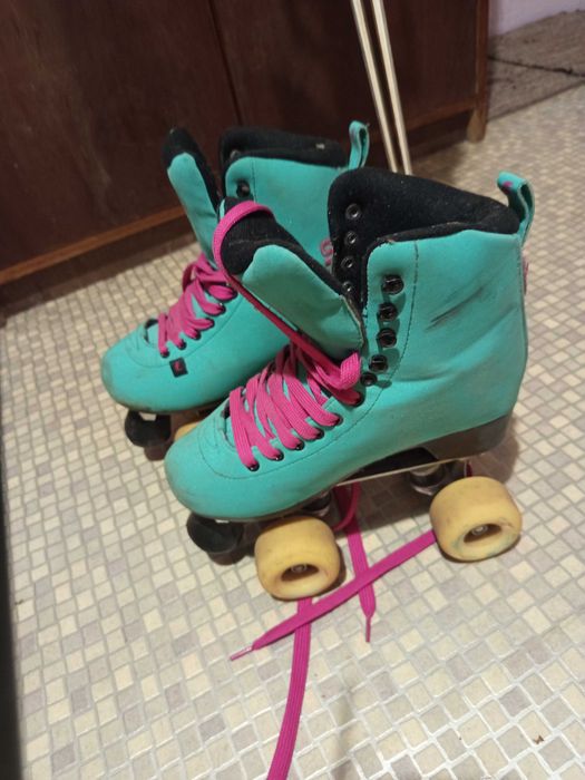 Ролкови кънки chaya