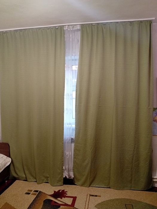 Продам плотные шторы