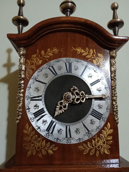 Ceas de perete cu pendul model olandez