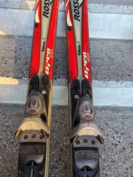 Ски с автомати ROSSIGNOL височина 162cm.