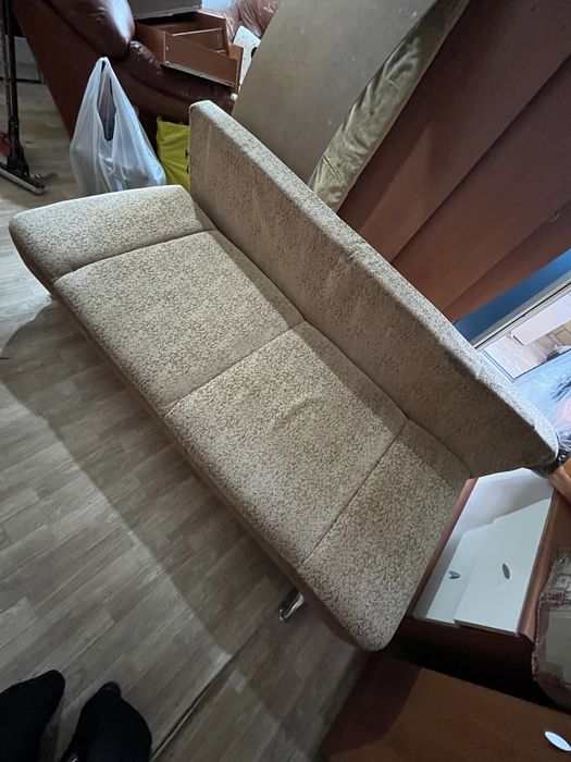 Диван б/у продам за 3000 тнг., самовывоз