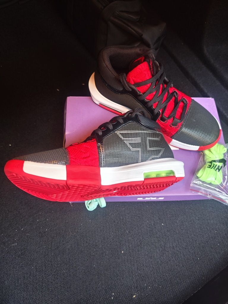 Новые лимитированные кроссовки NIKE LEBRON WITNESS VIII FAZE