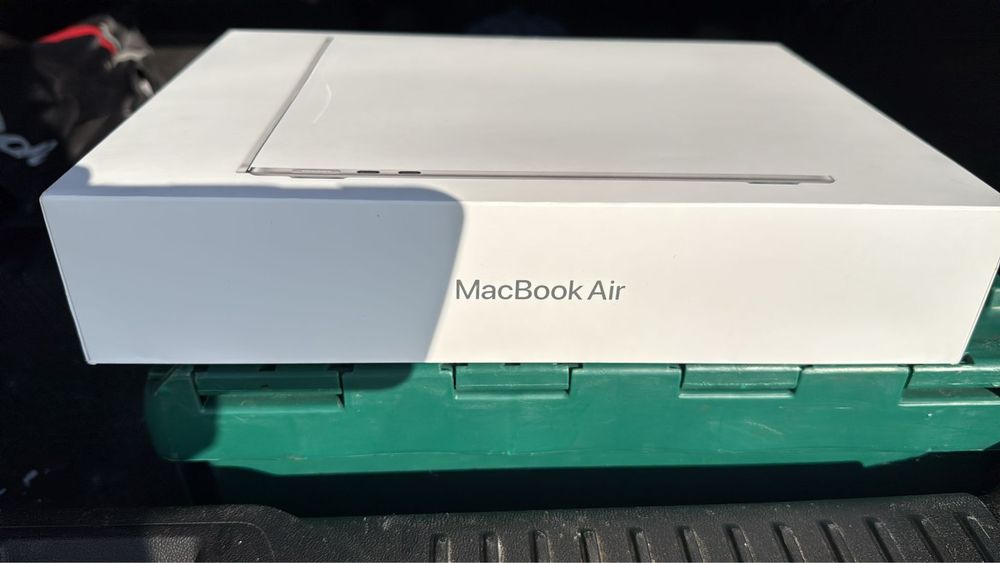 Macbook Air Laptop