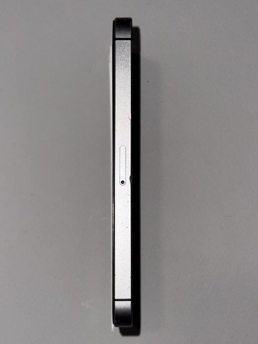 iPhone SE 1st gen (2016), 32GB, 100% батерия