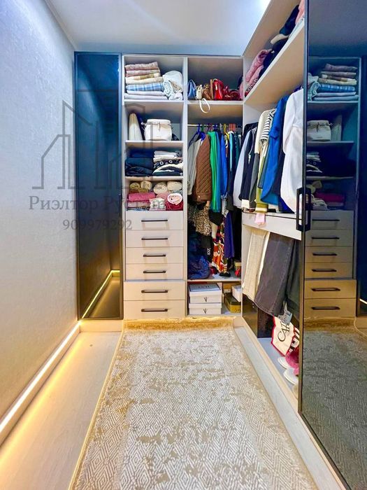 Срочно прадайутса квартера Мирзо Улугбек теннис корт