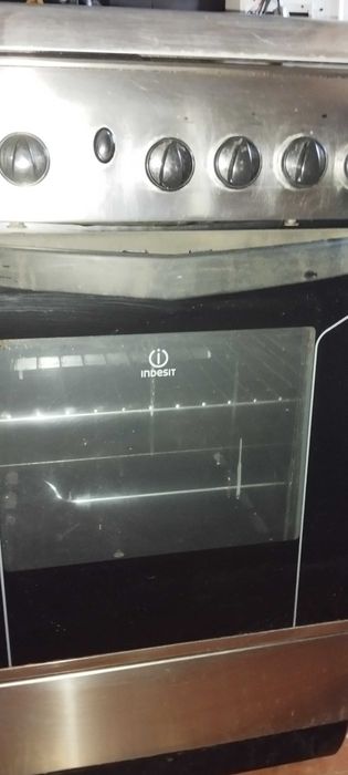 Газовая плита Indesit