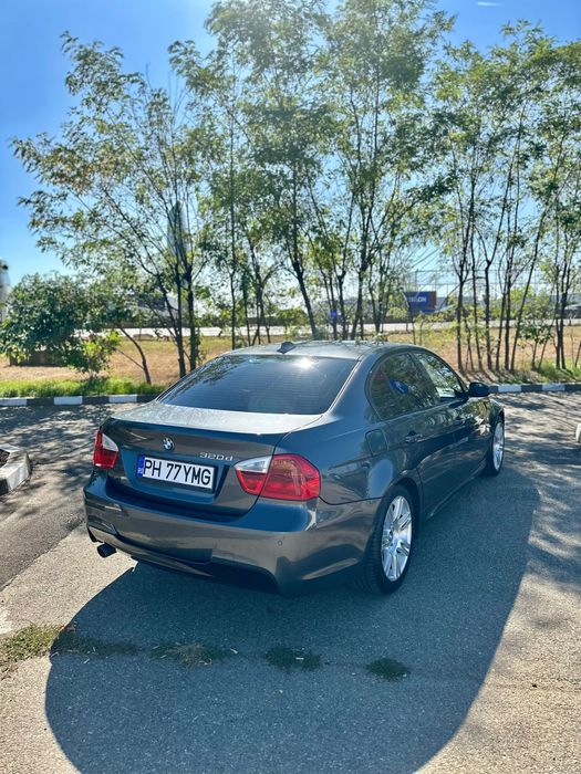 BMW E90 320D M47 M packet fabrica Automat/ Trapa/ Navi/ Angel Eyes