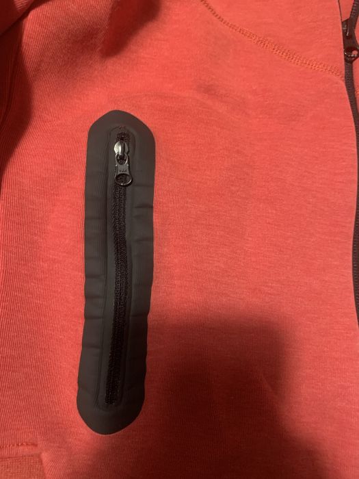 Червен Nike Tech Fleece за деца