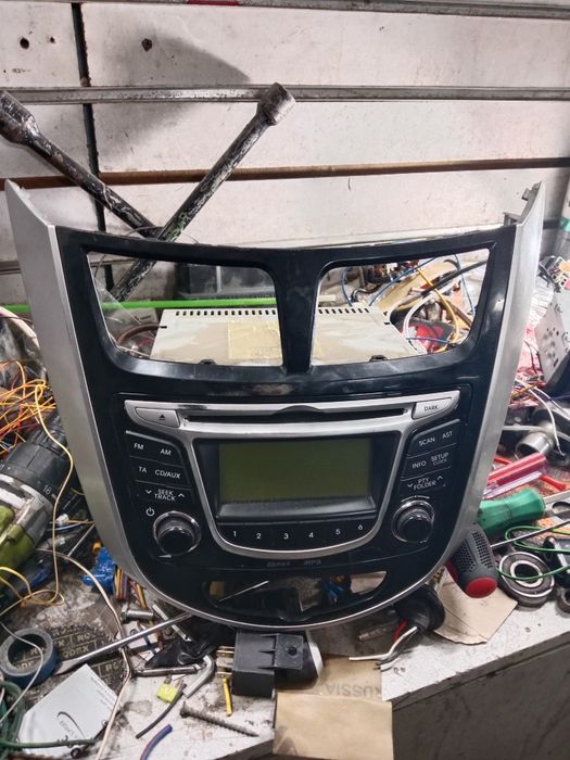 Продам магнитолы оригинал