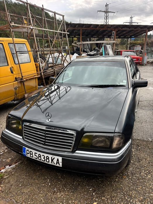Продава се Mercedes Benz w202 c180