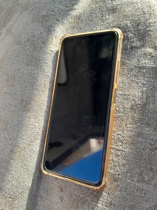 Продаётся телефон Tecno