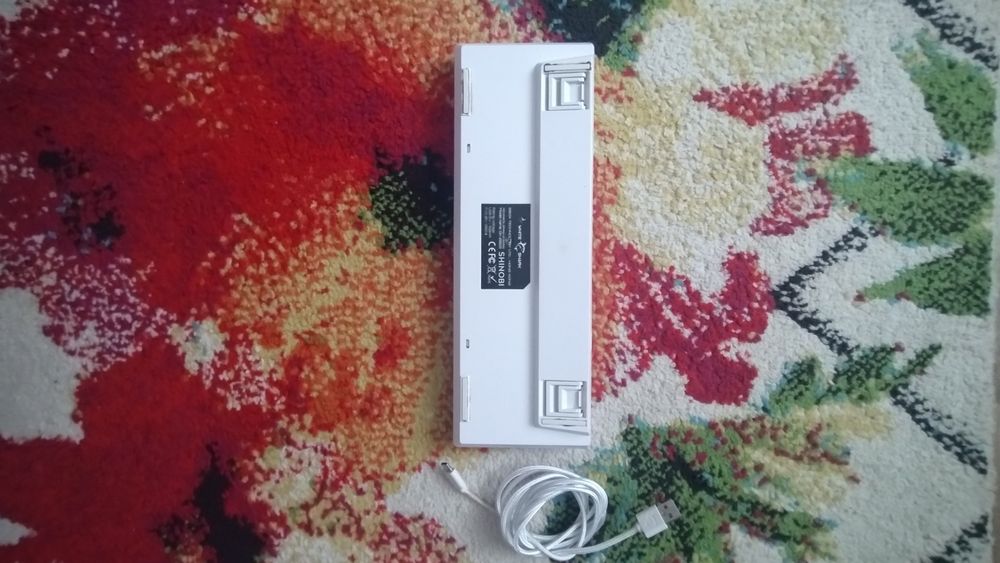 Vând tastatura gaming