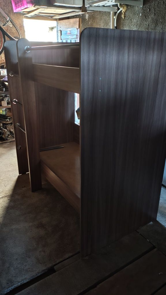 Продам 2 ярусную кровать