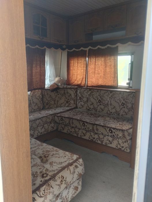 Rulota Hobby lunga pt 5 persoane