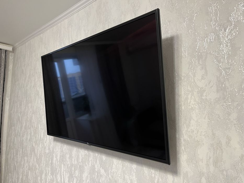 Телевизор LG Smart TV