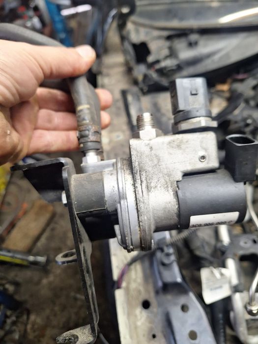 Regulator presiune 1.4 tsi CDGA,CAV ecofuel CNG,3C0906009C,