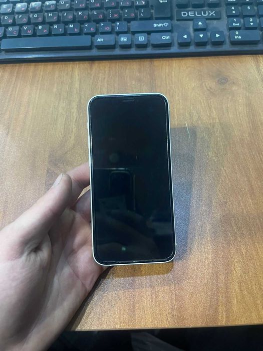 Продам Iphone 12 mini