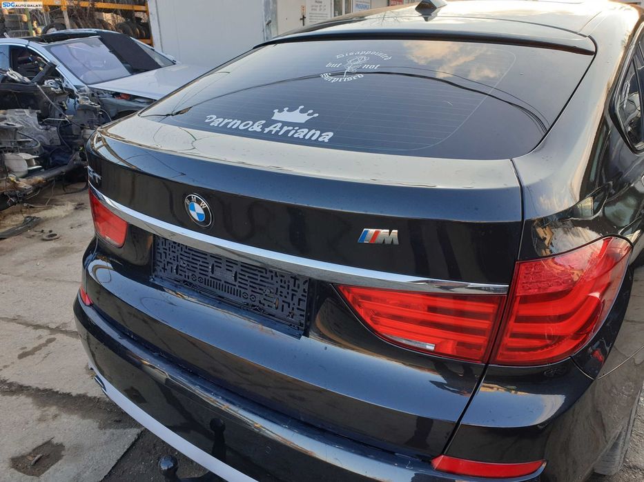 Hayon Haion Portbagaj Dezechipat cu Luneta Geam Sticla BMW Seria 5 F07 GT 2009 - 2013 Culoare 475 Black Sapphire Metallic [K1747]