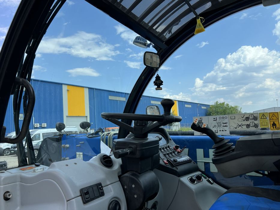 Incarcator Frontal NEW HOLLAND LM 7.42