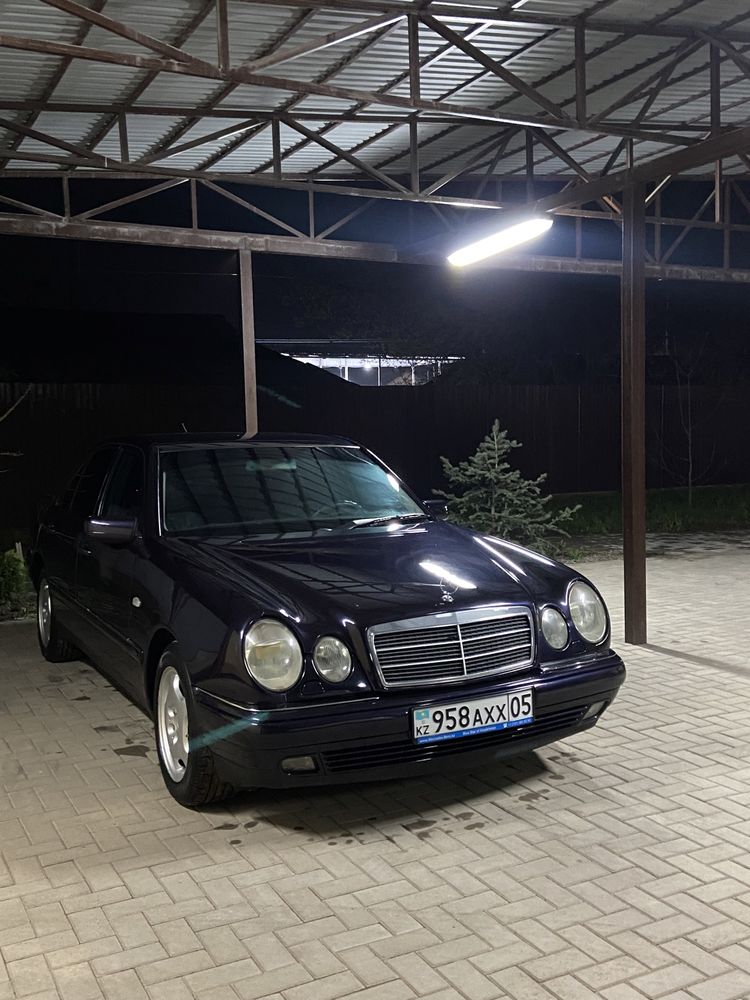 Mersedes benz w210