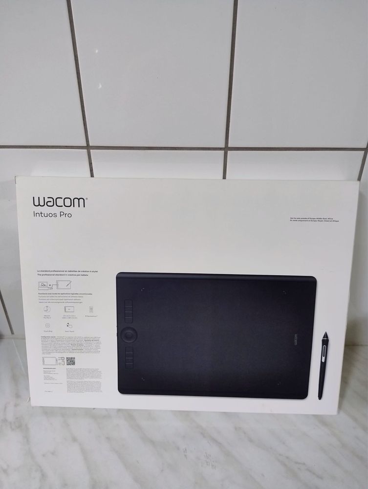 Tableta grafica wacom intuos pro L(noua)preț 1450!