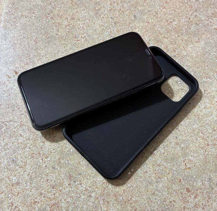 iPhone 11 Pro 256GB сменена батерия