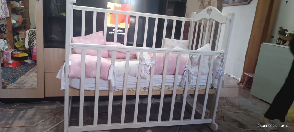 Манеж 10.000. В подарок матрас и подушечки