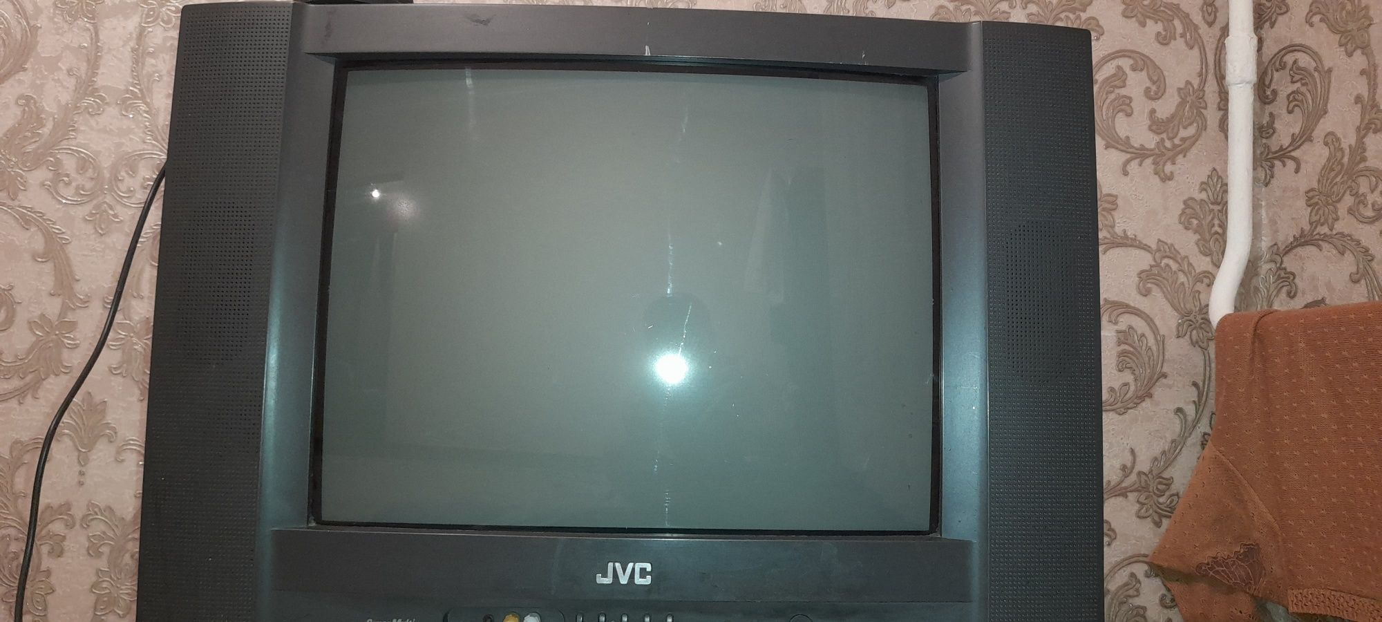 Продам телевизор JVC