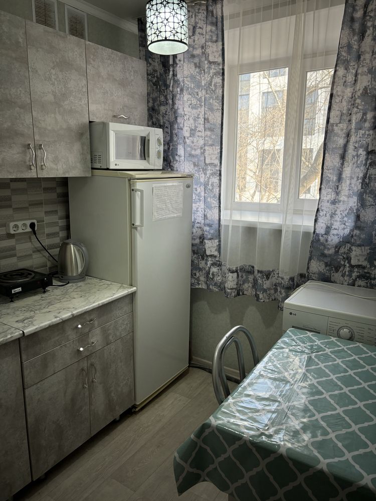 Продам 1 комн кв р-н Ярмарки. 3/5. Катаева 11/2.