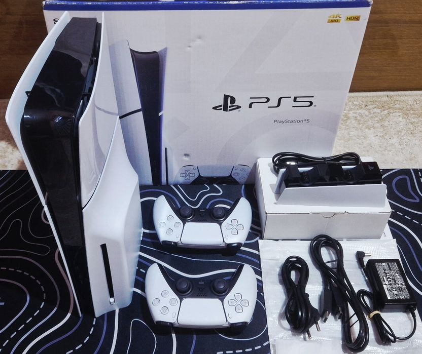 Ps 5 slim 1tb 2 дж+станция и 7 топ игры!