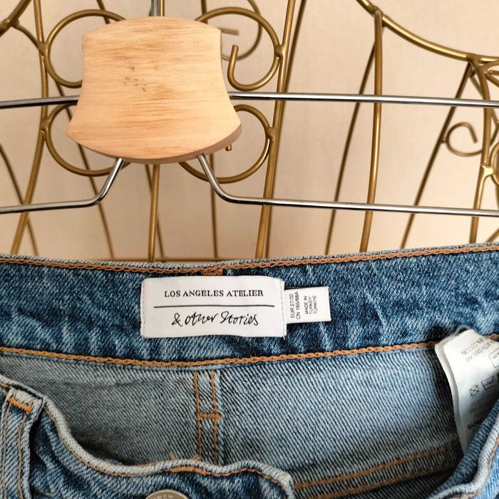 Blugi cu talie înaltă, & other stories