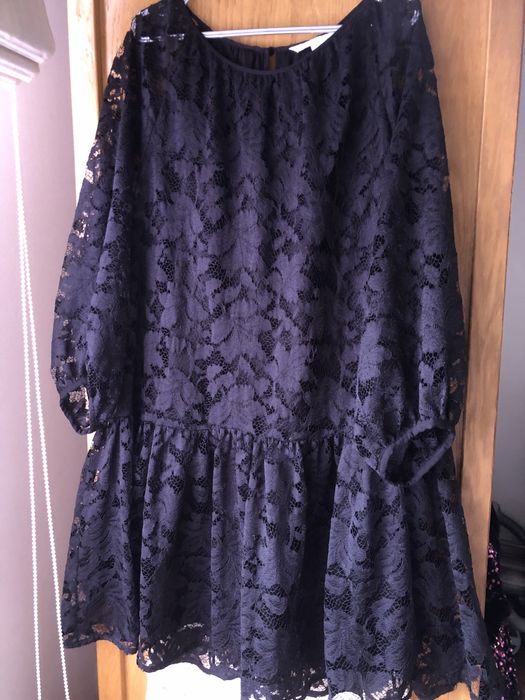 Като нова H&M официална/офис дантела черна рокля M/L