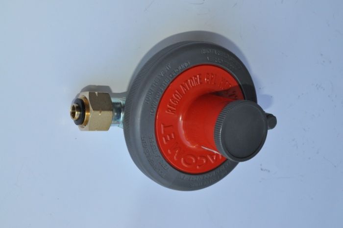 Regulator GPL 7 kg/h cu olandez NOVACOMET 30 mbar