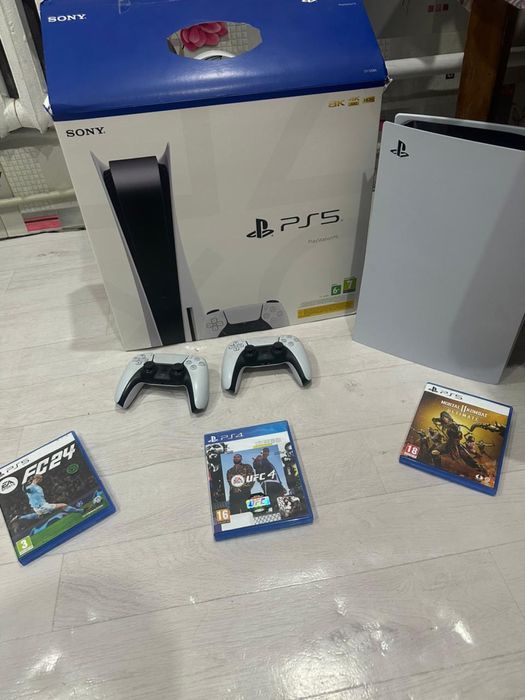 Продам Sony PlayStation5 в идаельном состоянии.