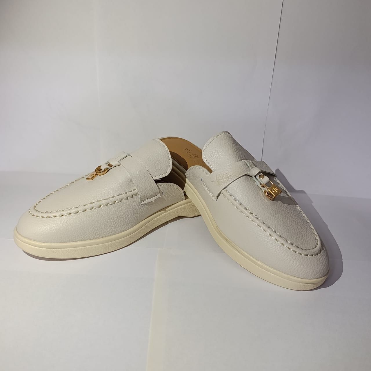Продаётся Мюли Loro Piana