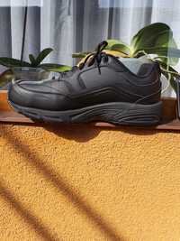 Vind pantofi sport fila nr 46.