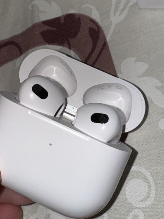 Casti air pods apple