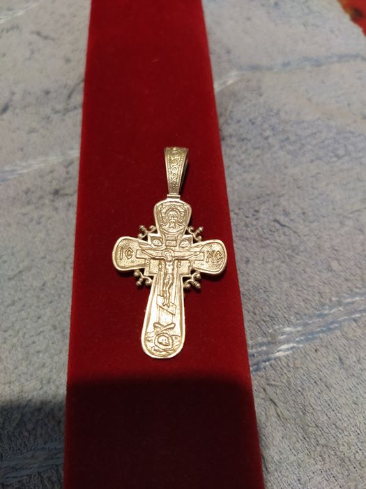 Продам серебряный крестик