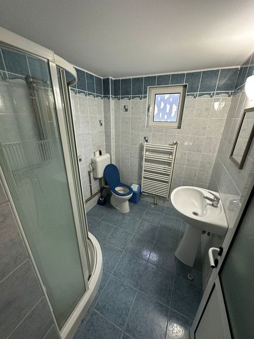 Breaza - închiriere  apartament 2 camere la curte