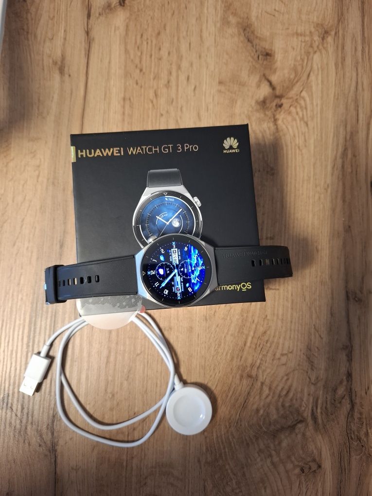 Продавам часовник Huawei gt 3 pro неразличим от нов