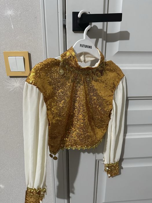 Индиский көйлек жылтыр