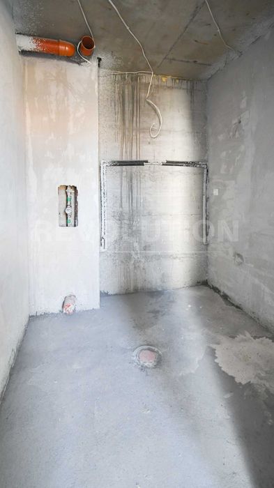 Продава се Тристаен апартамент в София, Център - 97 кв.м за 1987 €/кв.м - Снимка #8