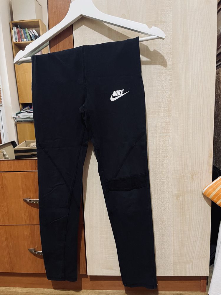Бюстие и клин за момиче NIKE