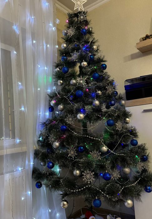 Продам Ёлку 240 см