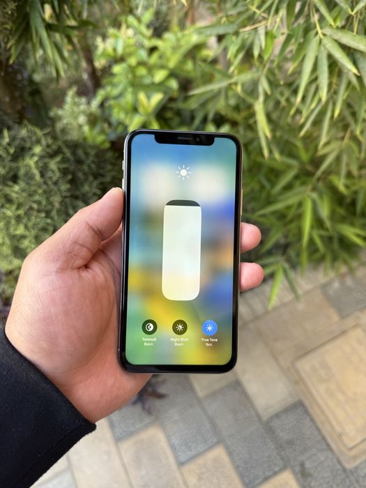 Iphone X Ayfon X LL/A 256gb oq sotiladi tel ideal aybi yo face ishlidi
