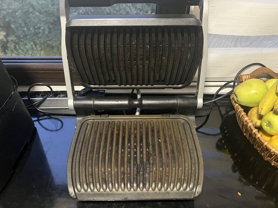 Vând gril tefal