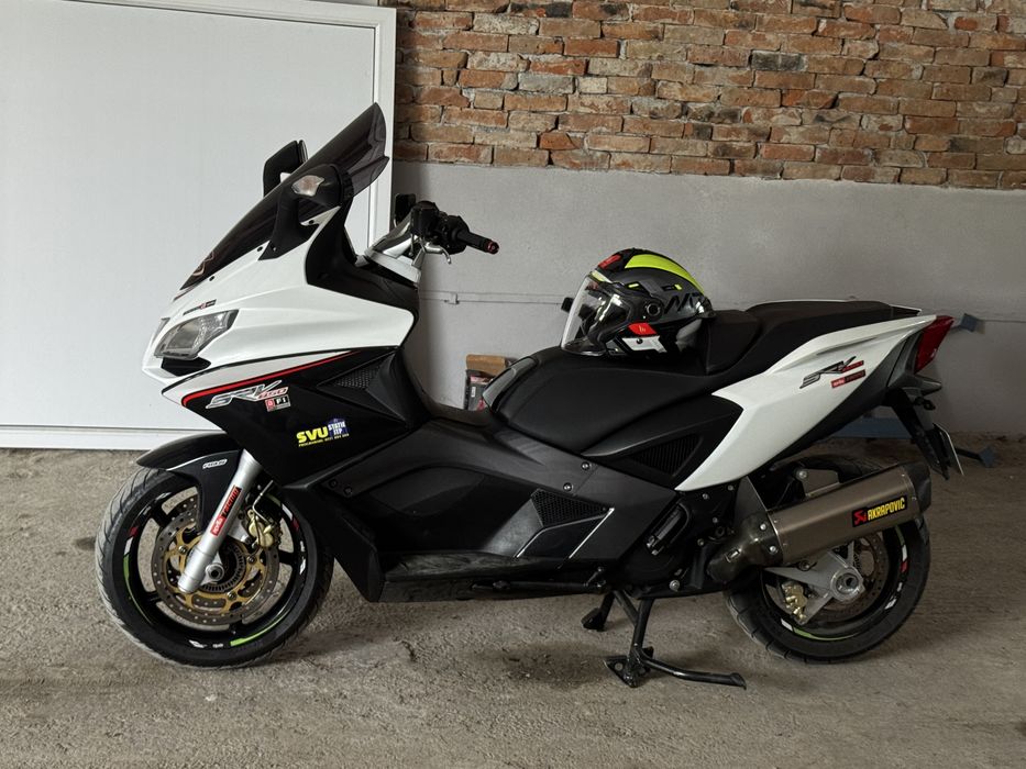 Aprilia srv850 Akrapovic omologat in acte